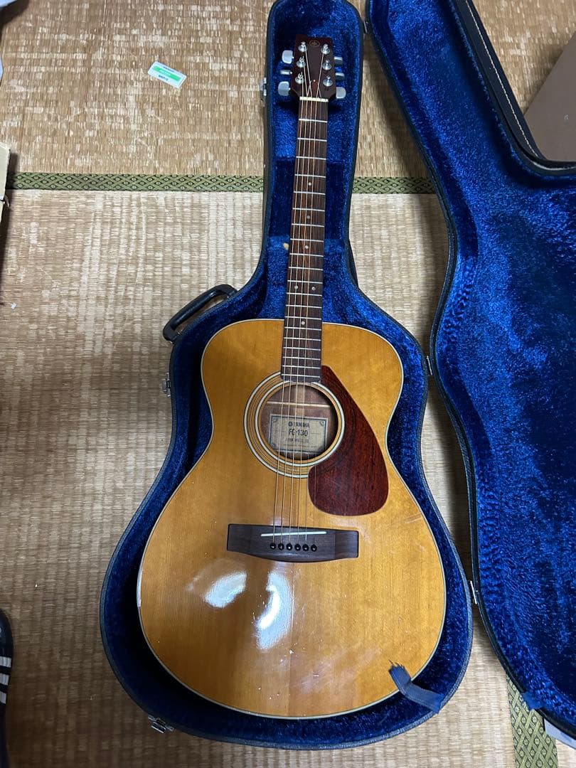 ヤマハ YAMAHA FG-130 グリーンラベル　ギター　中古品　ケース付き