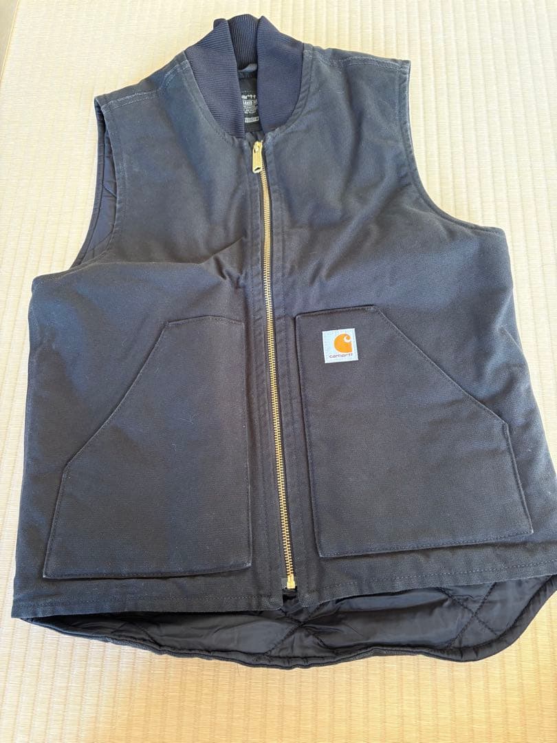Carhartt 黒 ベスト