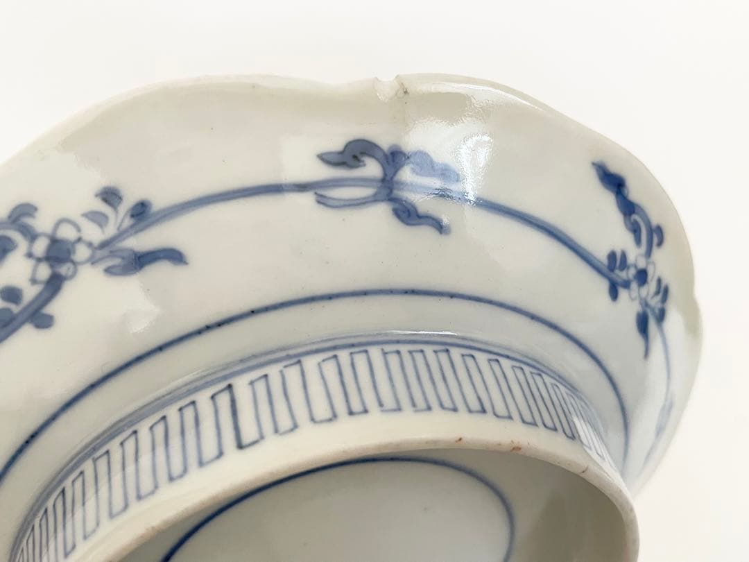 #1骨董　アンティーク　藍柿右衛門　染付　菊雲鶴文様　輪花皿　高脚皿　古伊万里