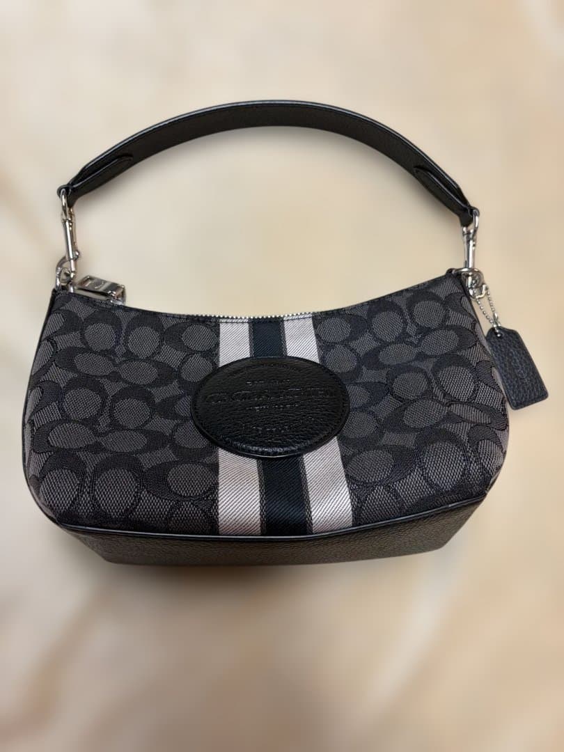 コーチ（COACH）の「デンプシー（Dempsey） ショルダーバッグ」