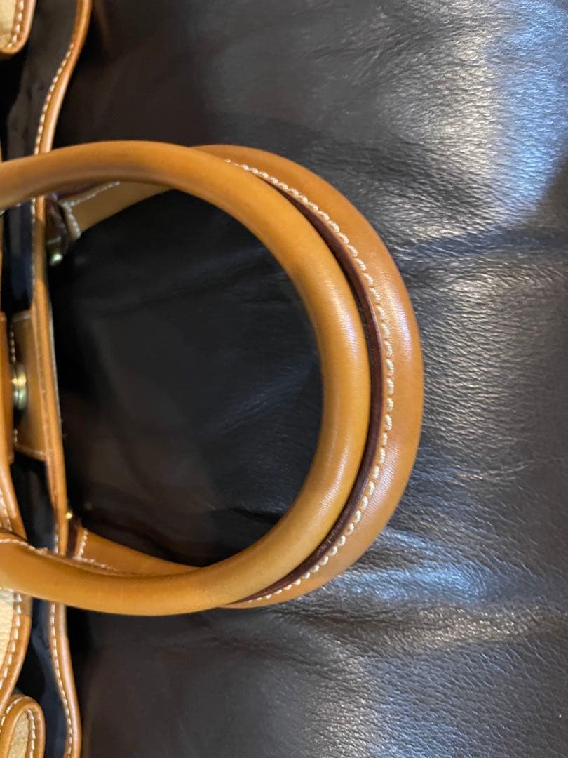 フェリージ　と　テストーニ