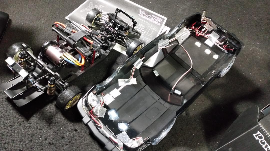 c*n様 【ヨコモYD-2S】ボディ・バッテリー・プロポ他オマケ多数ラジドリフル