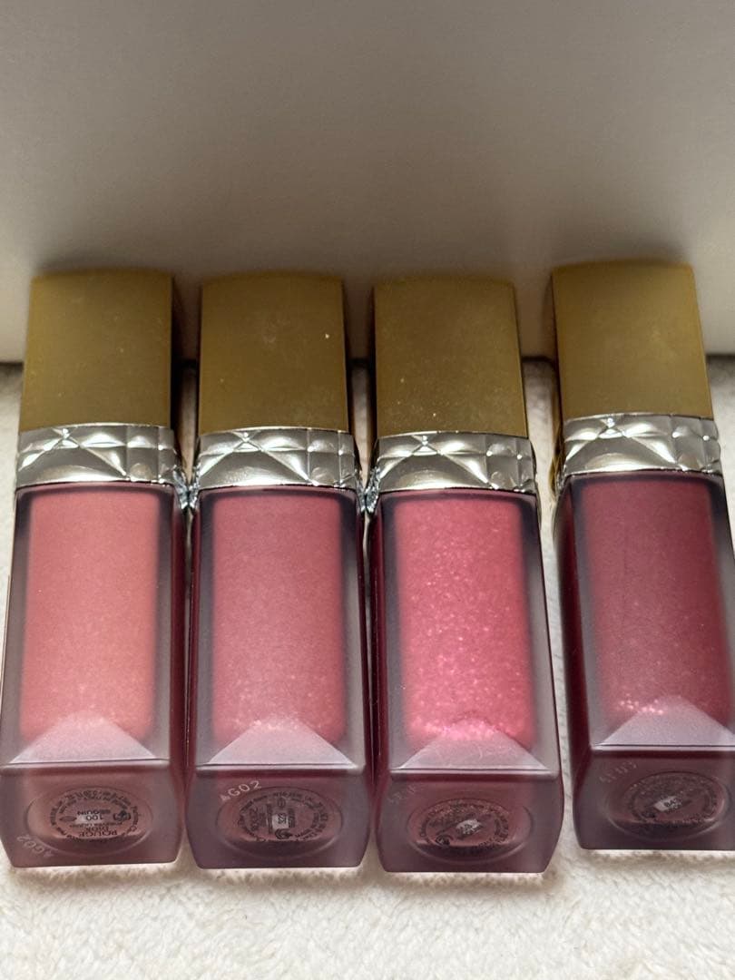 ディオールフォーエヴァーリキッドシークイン　843 100 323 353