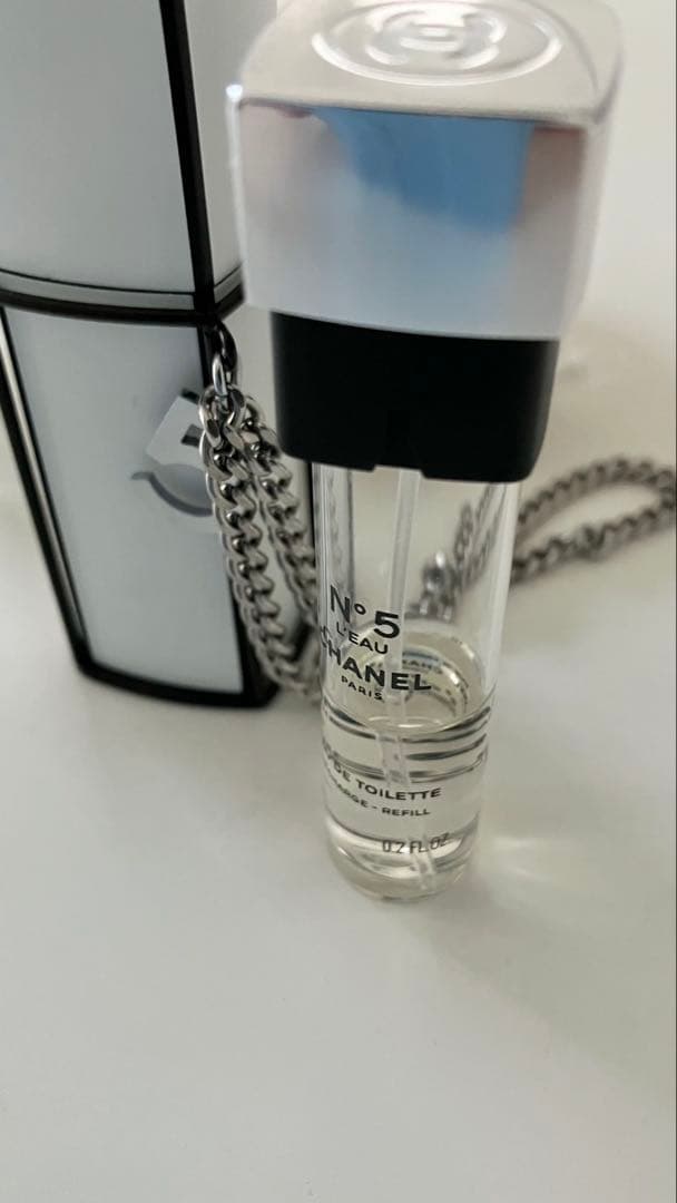 CHANEL N°5 ホリデー チェーン付き