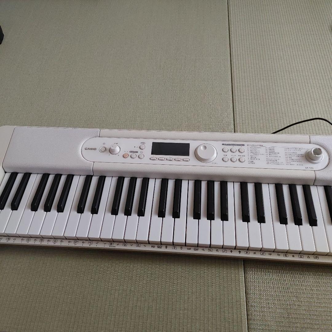 CASIO 61鍵電子キーボード ホワイト LK-526 22年製