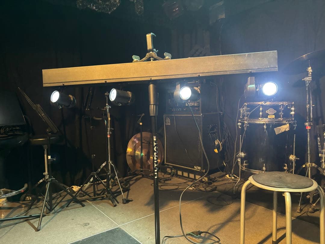 ⭐︎ Elation EVENT BAR 4灯ライティング機材