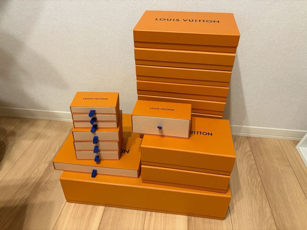 LOUIS VUITTON ルイヴィトン　空箱　19個