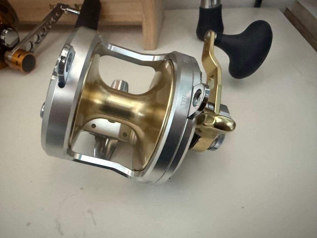 SHIMANO TALICA 20II リール