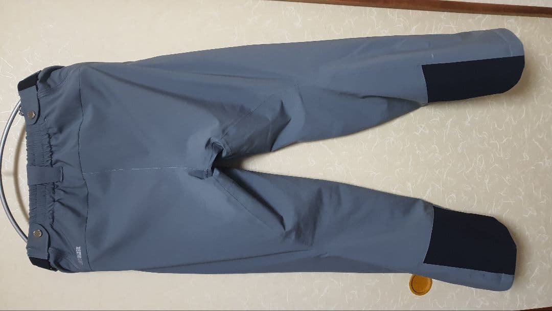 DESCENTE デサント　スキーパンツ　2024-2025 サイドフルジップ