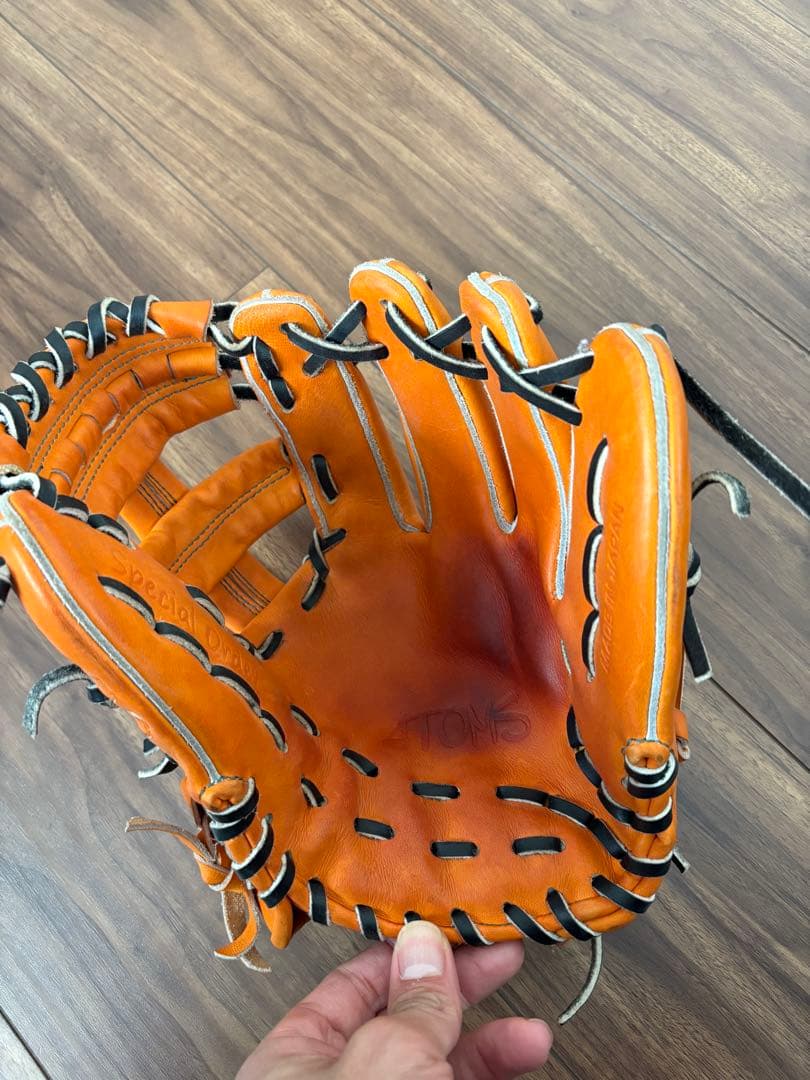 エールストーリー、アトムズ　硬式グラブ