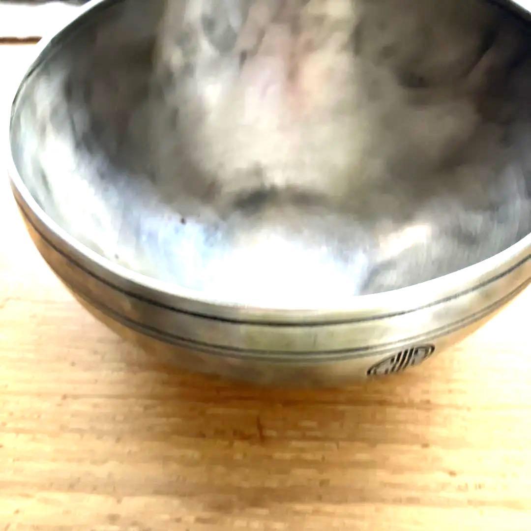 満月シンギングボウル　③ サンタラトナシャキア氏工房