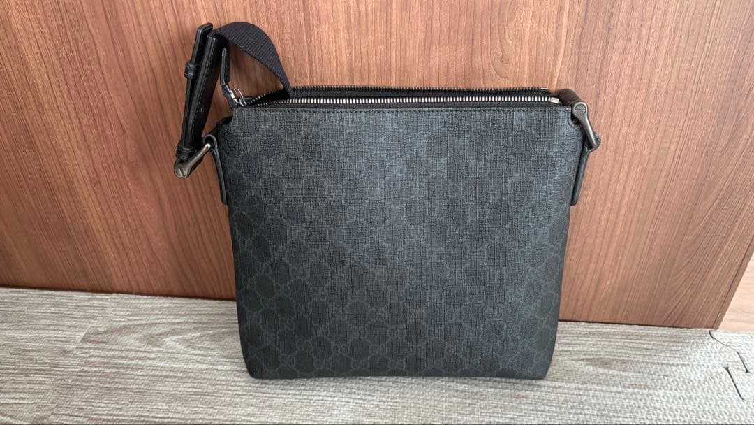 【値下げ】グッチ GGスプリーム ショルダーバッグ