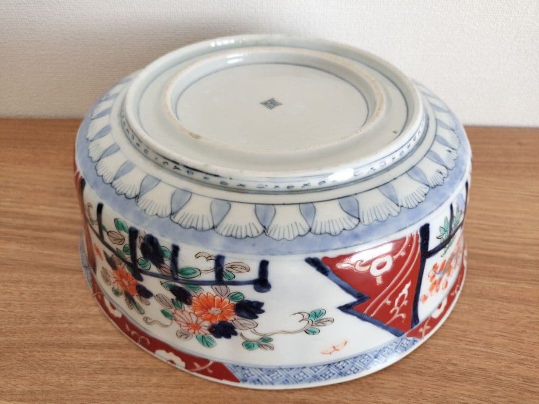 お値下げしました、古伊万里　色絵　梅・菊・蝶紋大鉢