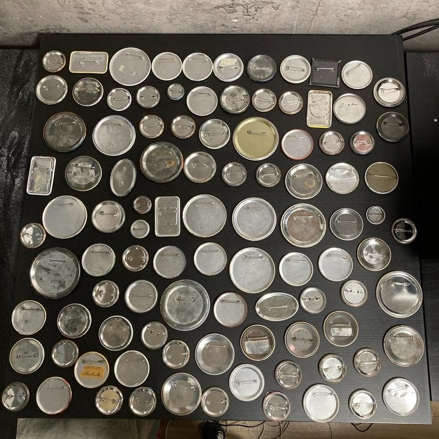 BQVG アメリカン 缶バッジ ビンテージ 100個 セット アメカジ 雑貨