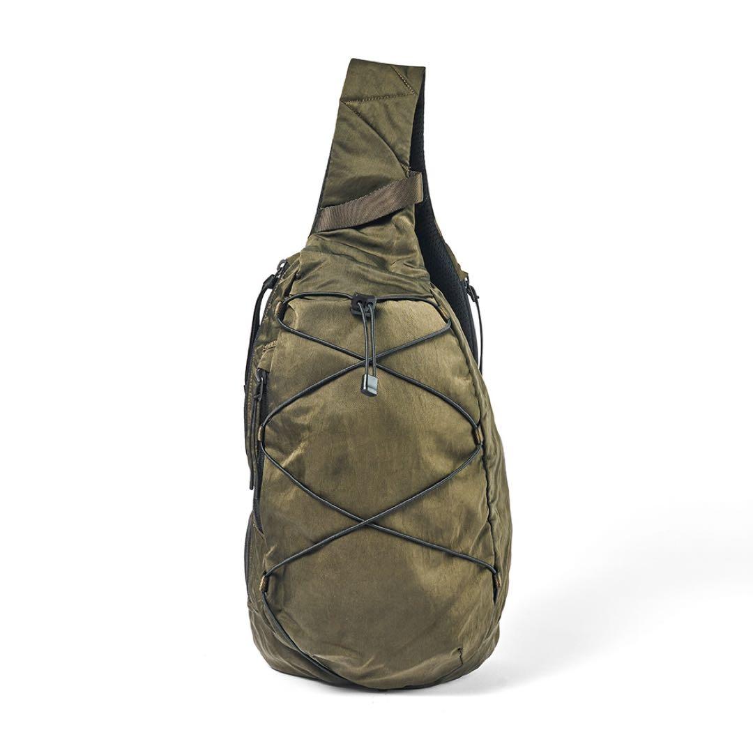 c.p company Nylon B ショルダーバッグ 確実正規品 あおばくん