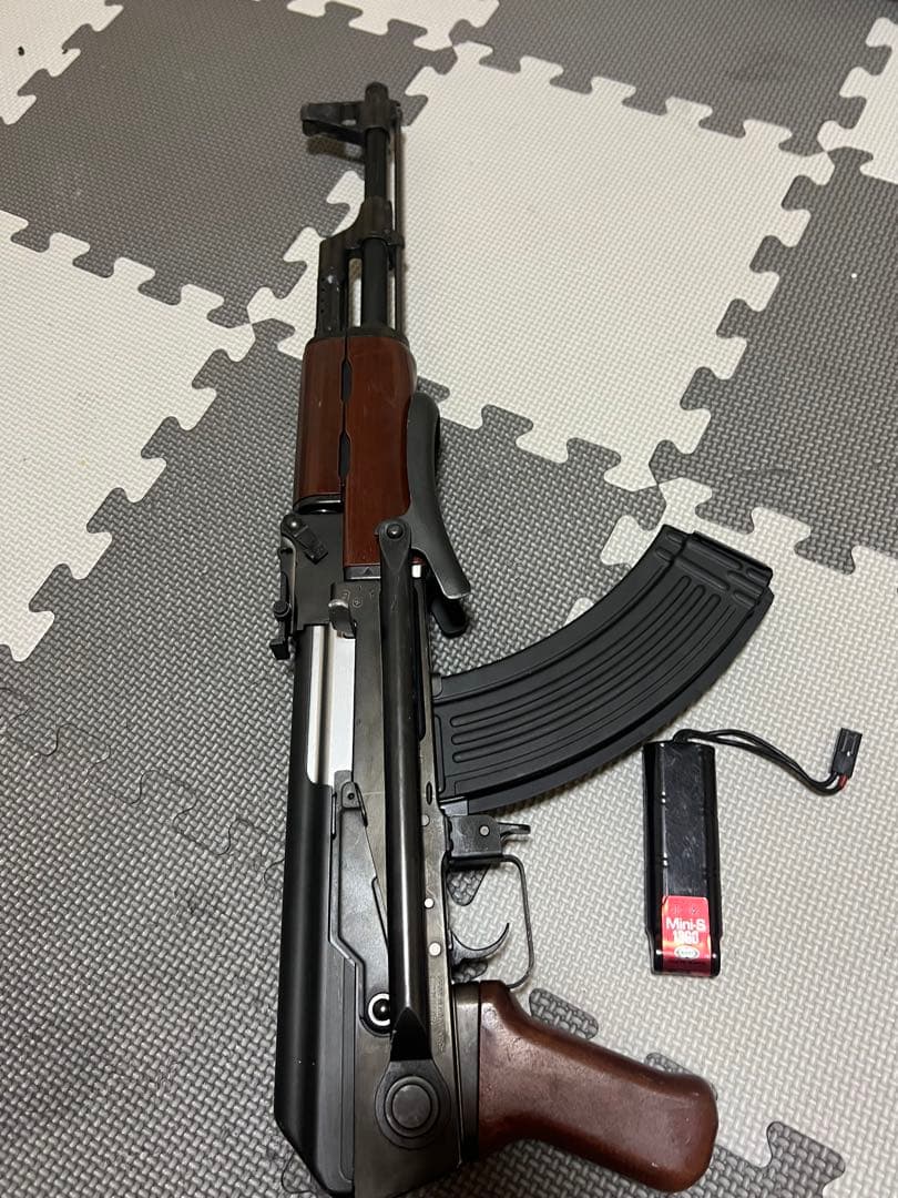 東京マルイ AK-47S 次世代電動ガン。