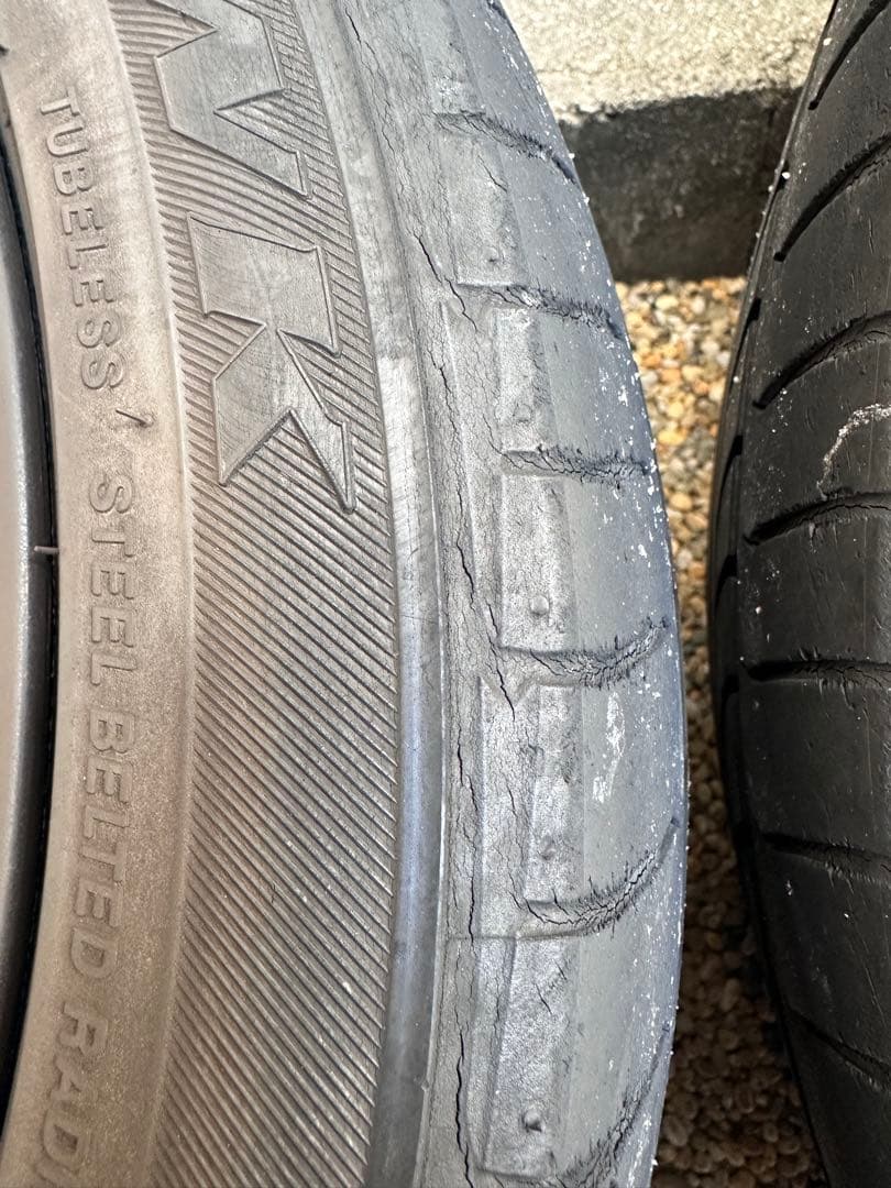 17インチ ホイールセット タイヤ付き プリウス30