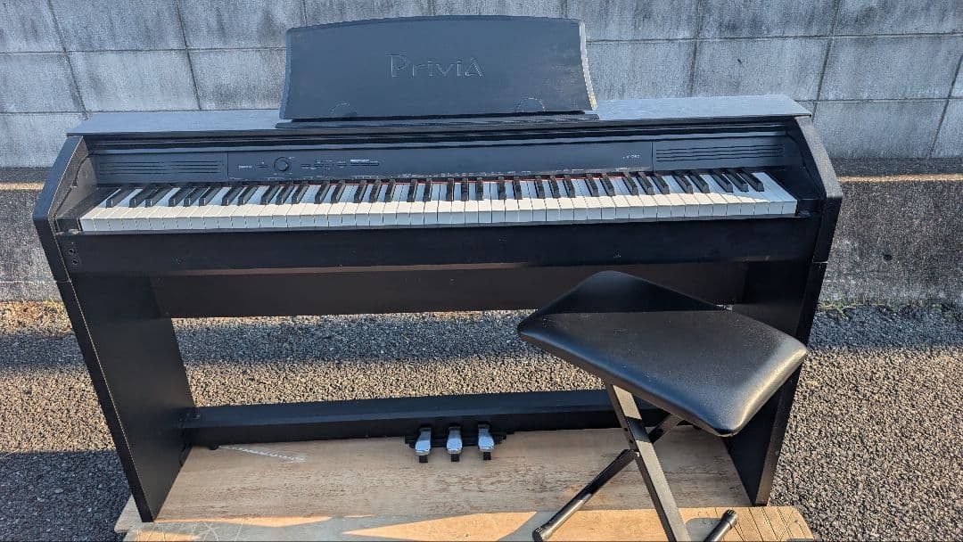 送料込み CASIO privia PX-750 2014年製 激美品