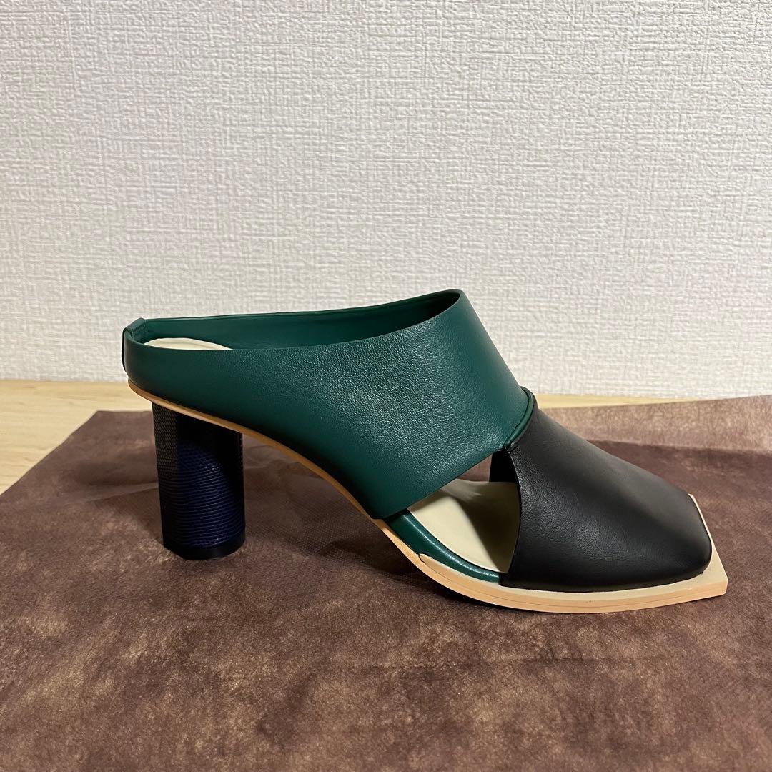 【未使用品】UN3D. SIDE SQUARE MULE ブラック×グリーン