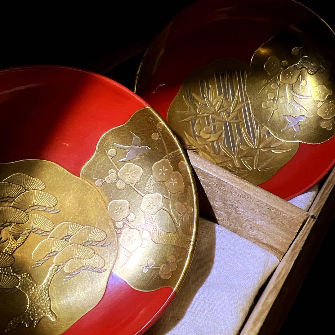 上手　盛蒔絵盃一対　木箱付　直径9.8㎝　東Y7-1125☆2F