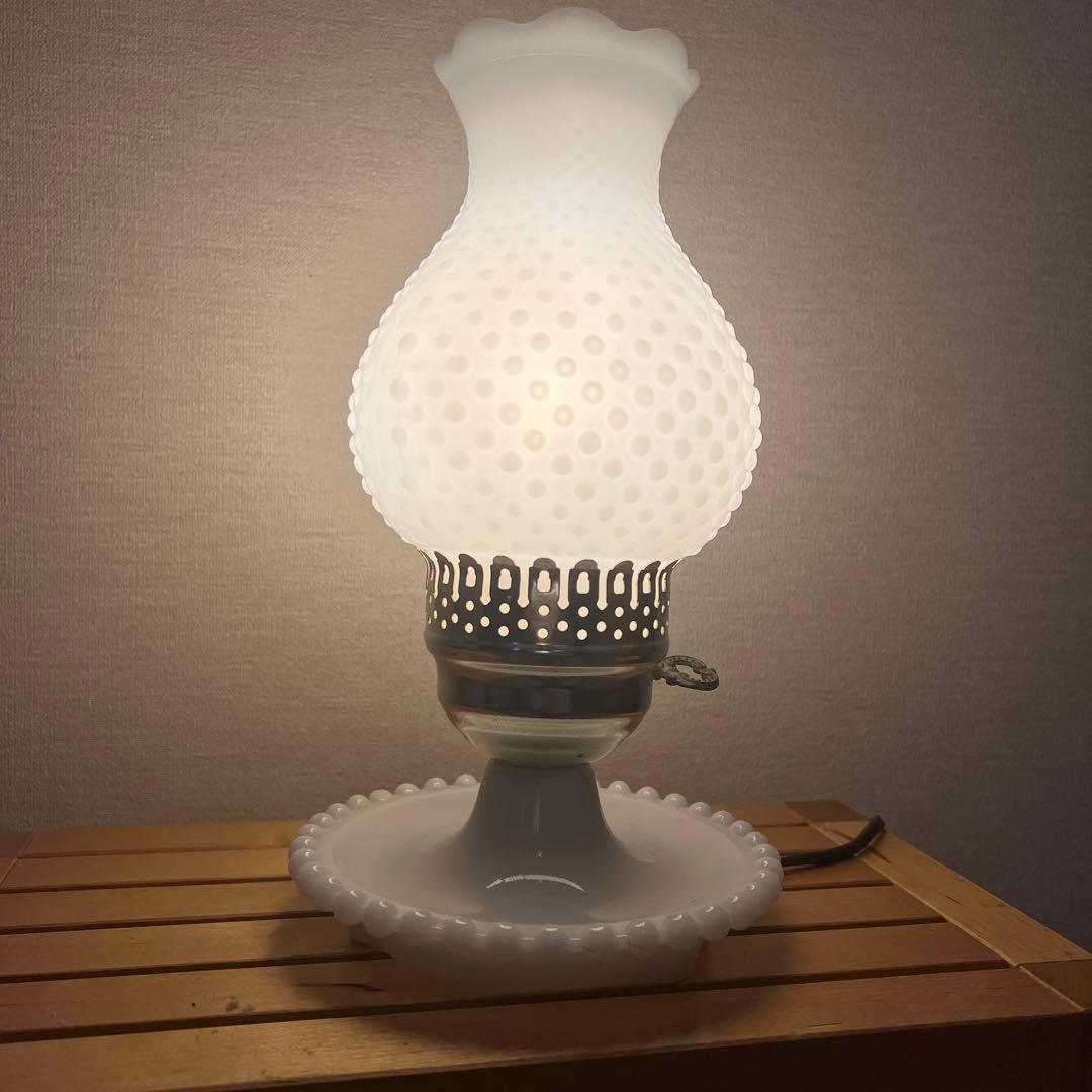 ビンテージランプ　ミルクガラス　ホブネイル　ゴールド