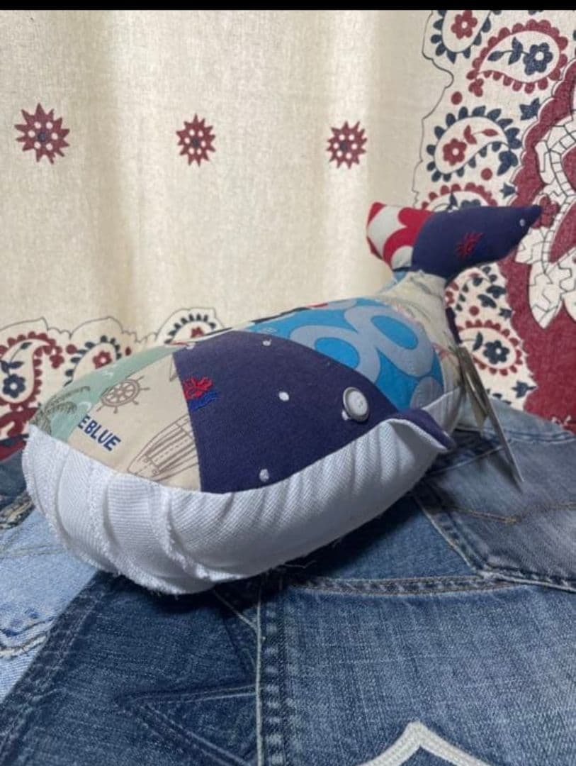 ながらくハリウッドランチマーケットぬいぐるみクジラ