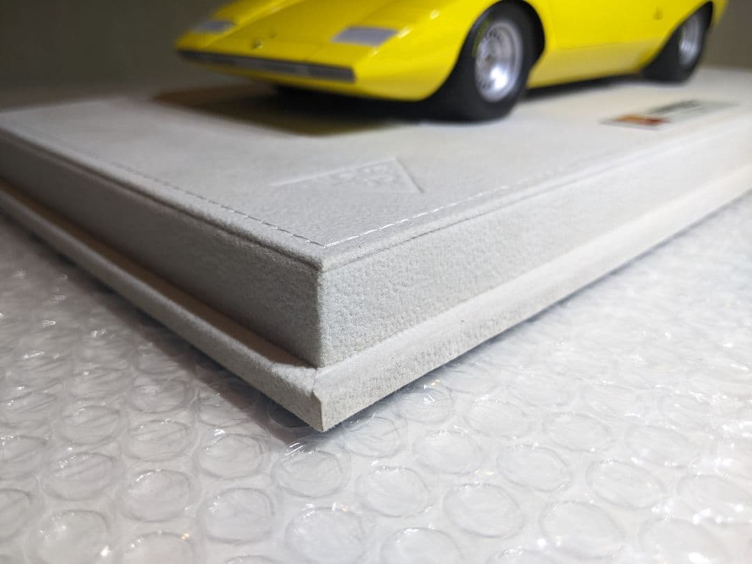 1/18 アイドロン カウンタックLP500 後期型 1971