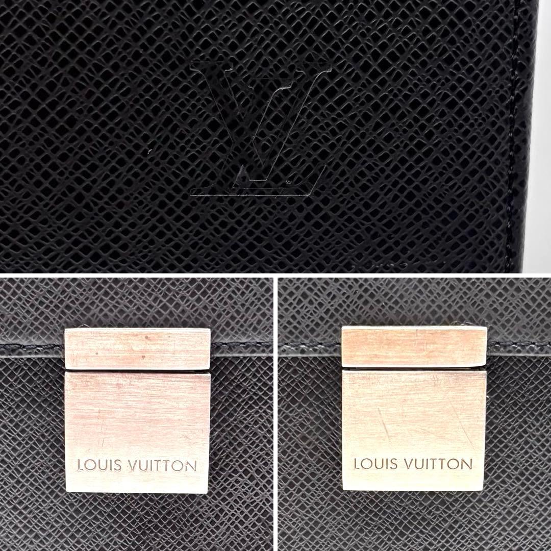 LOUIS VUITTON　ルイヴィトン　セルヴィエット　カザン　タイガ　レザー