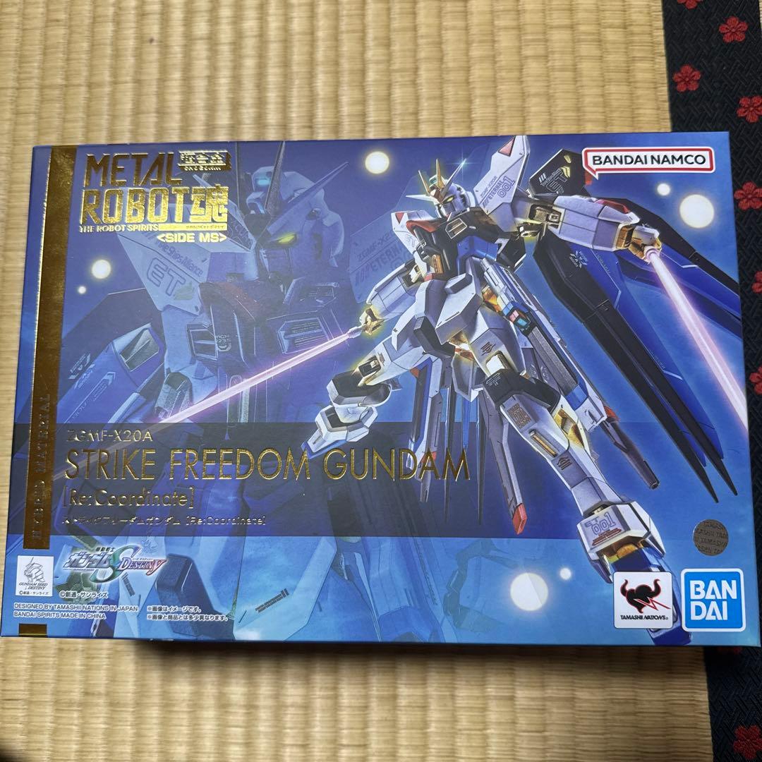 バンダイ L ROBOT魂 ストライクフリーダムガンダム