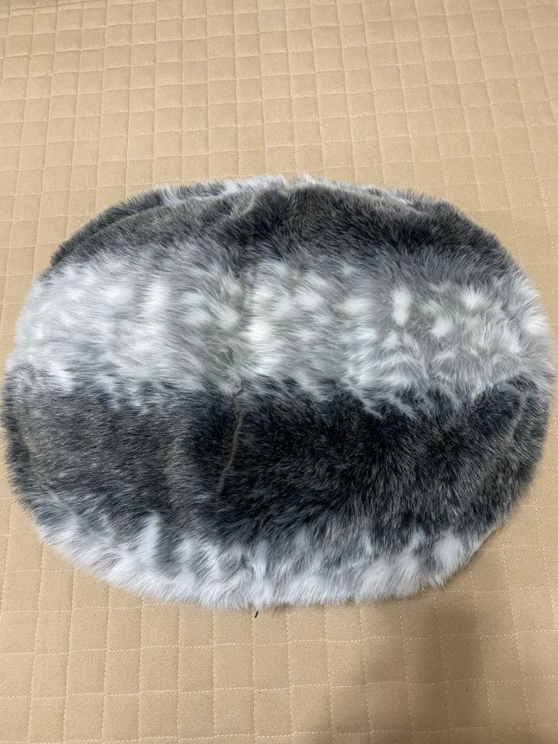 ambient lounge ファー付きクッション オーバル型