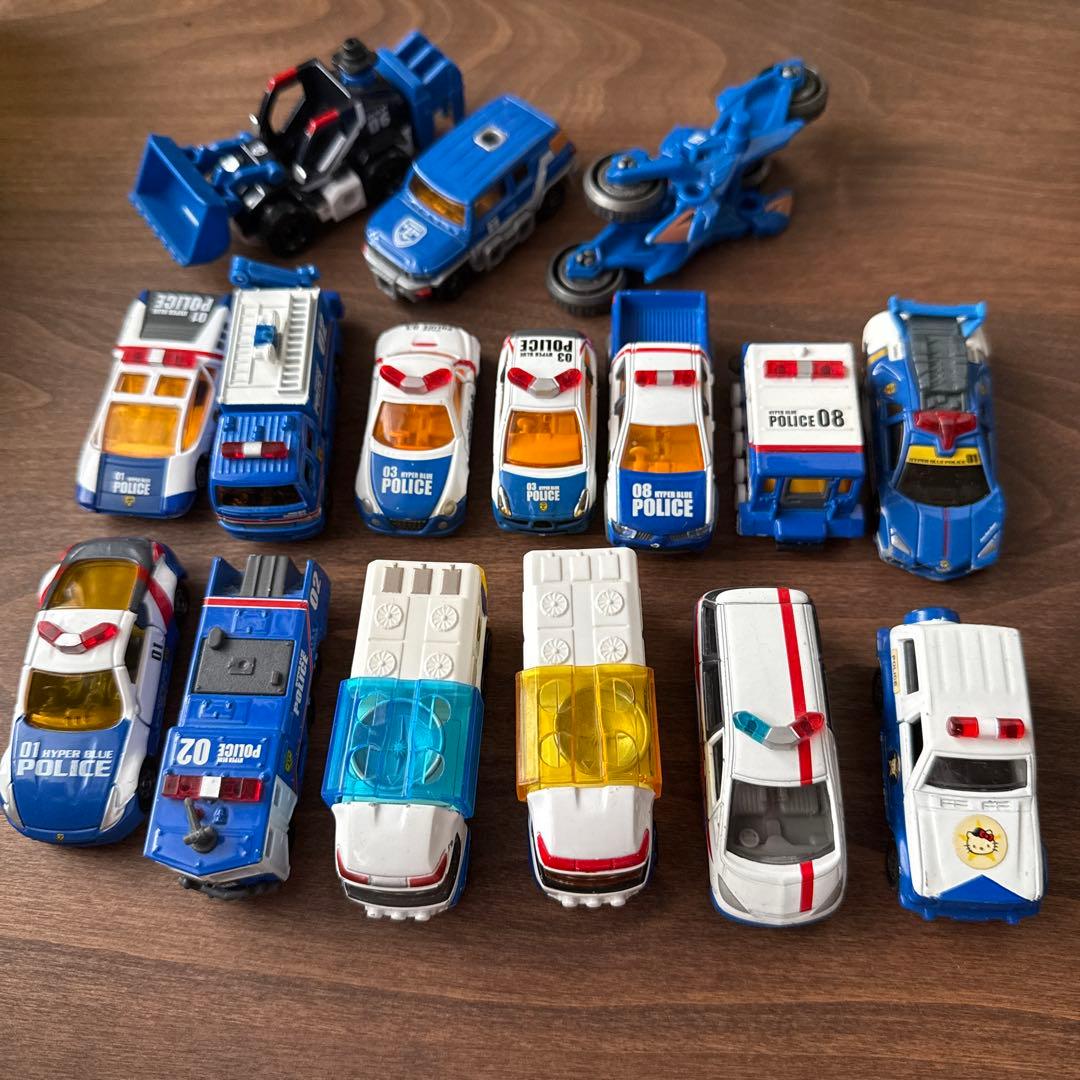 トミカ ハイパーブルーポリス 14台＋2台 まとめ売り