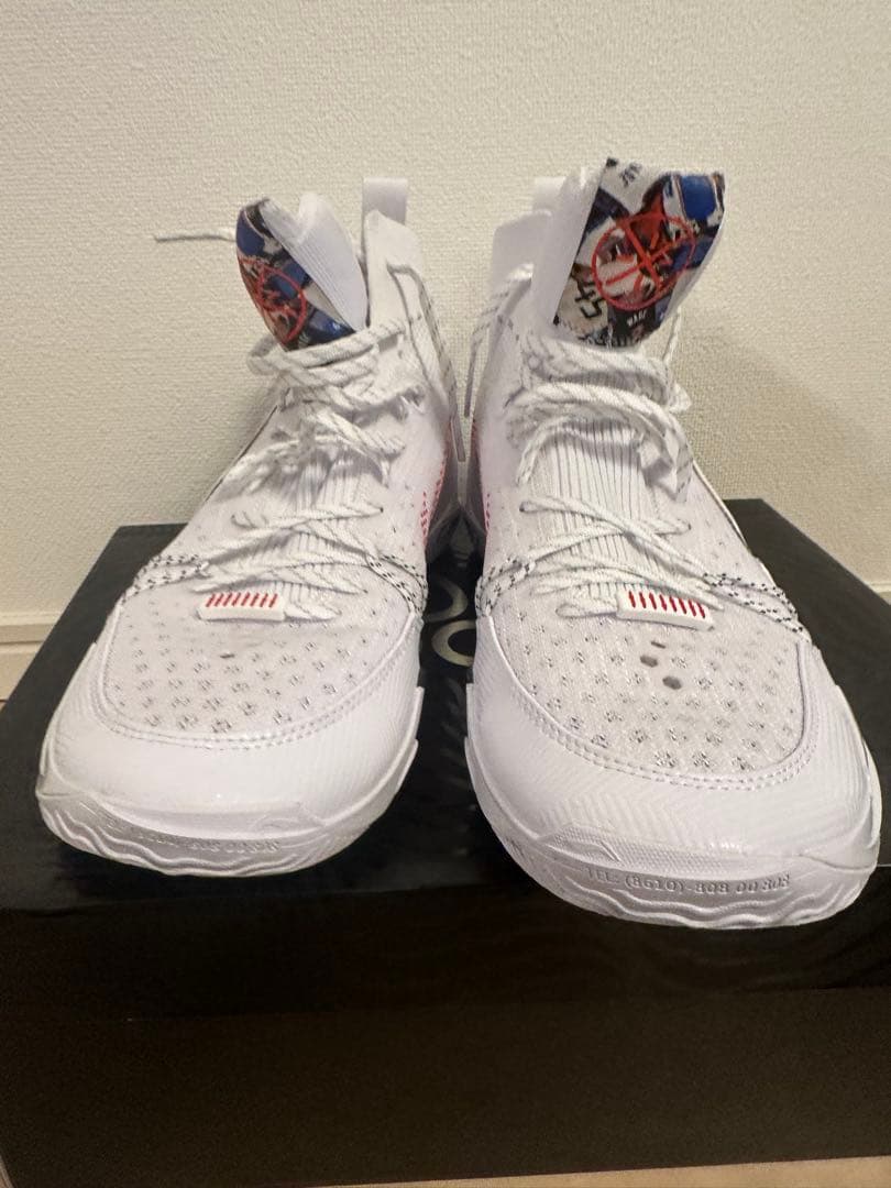 ウルトラ808 LI-NING バッシュ