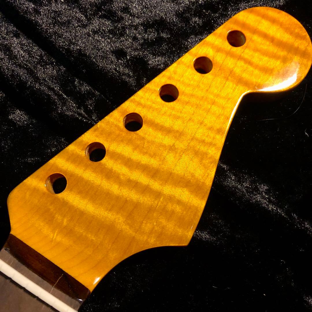 カナダ産フレイムメイプル　エレキギター ネック　ストラトキャスター ローズウッド