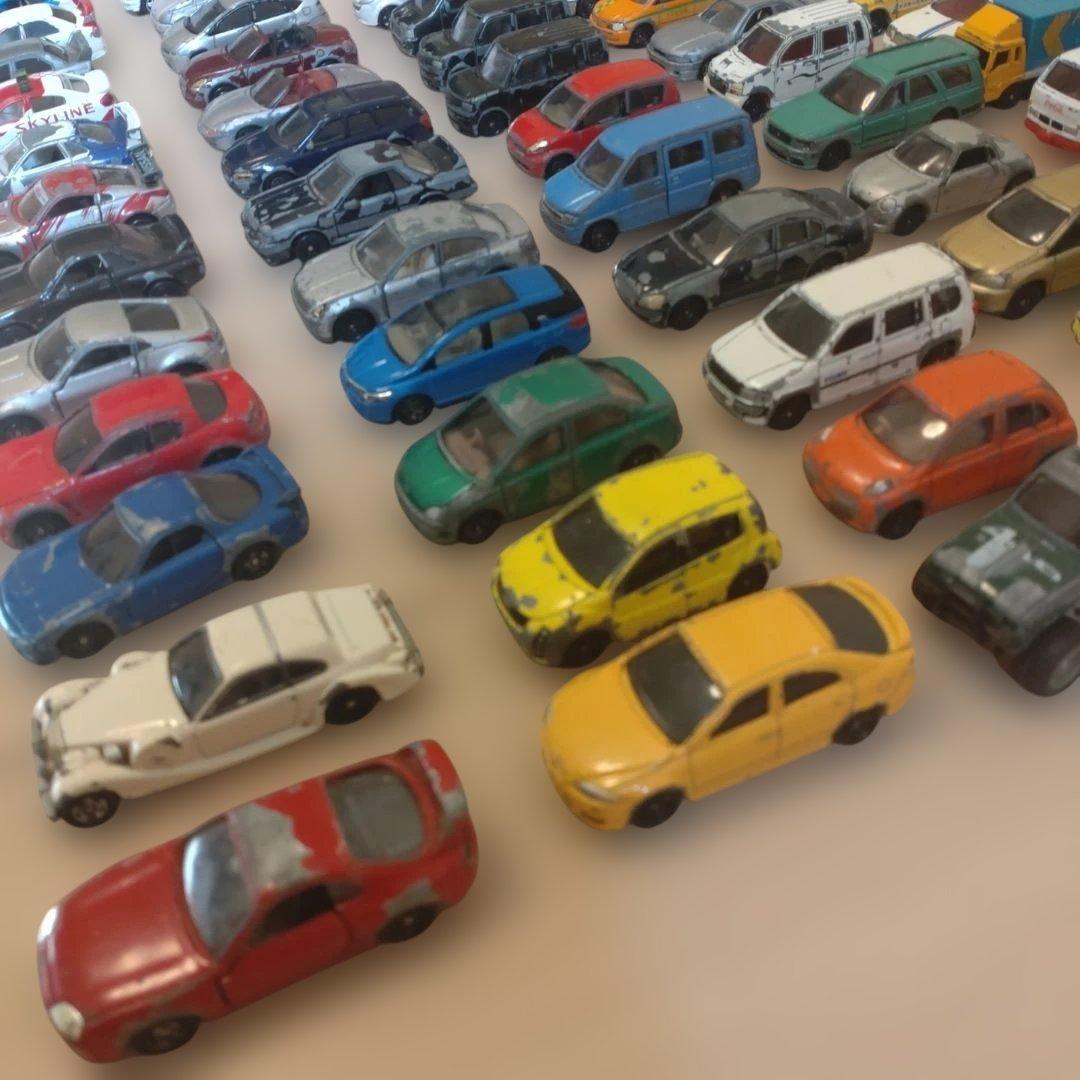 トミカ まとめ売り（トミカ１１１台＋バイク３台＋他メーカ－３台）ジャンク品