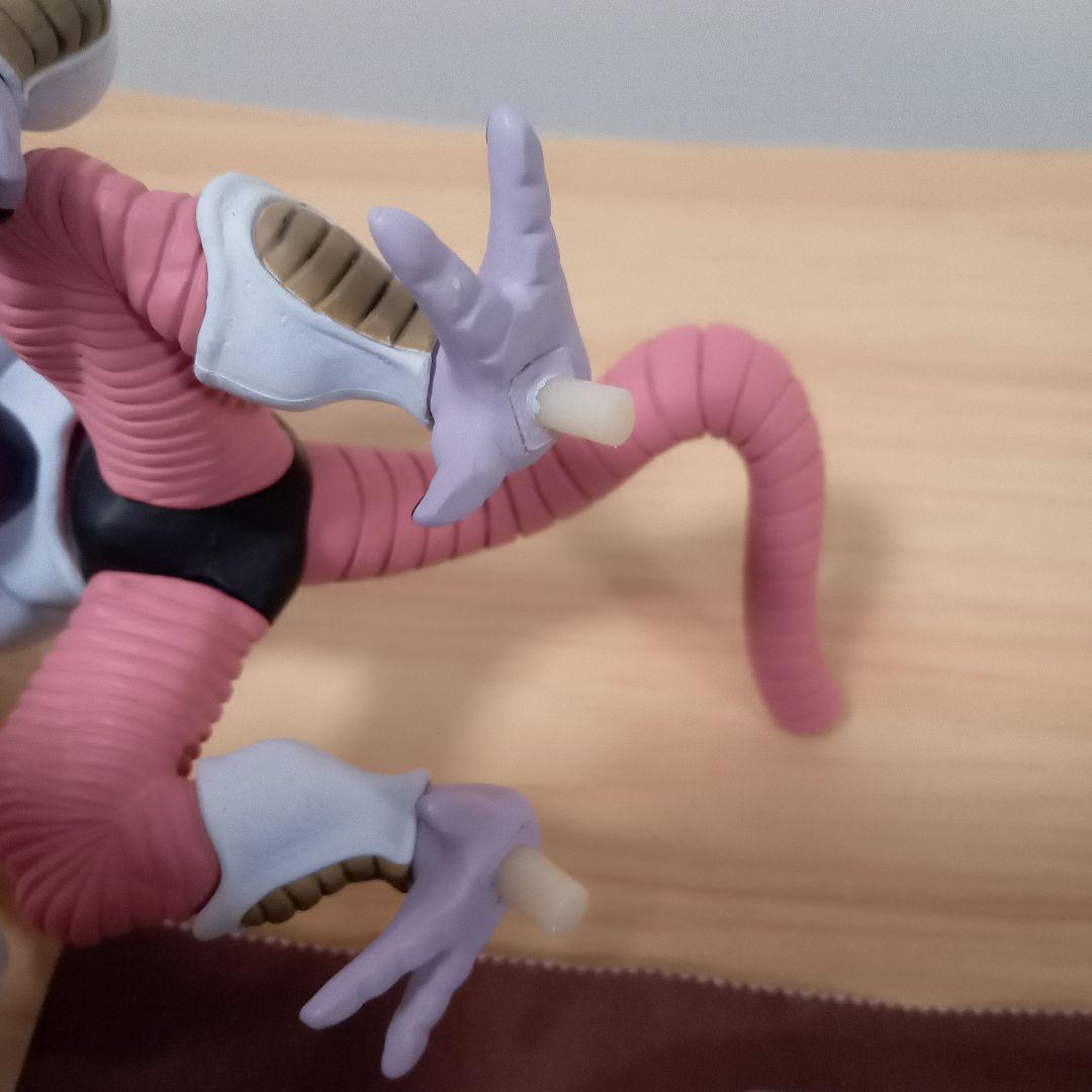 ドラゴンボール改 組立式　ハイクオリティ DXフィギュア　フリーザ　第3形態