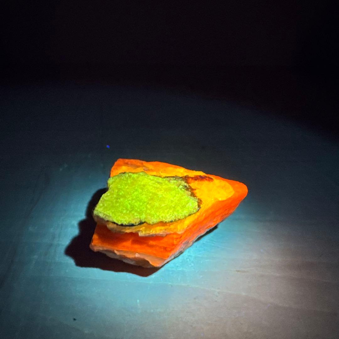 北海道石　然別オパール　蛍光オパール71g