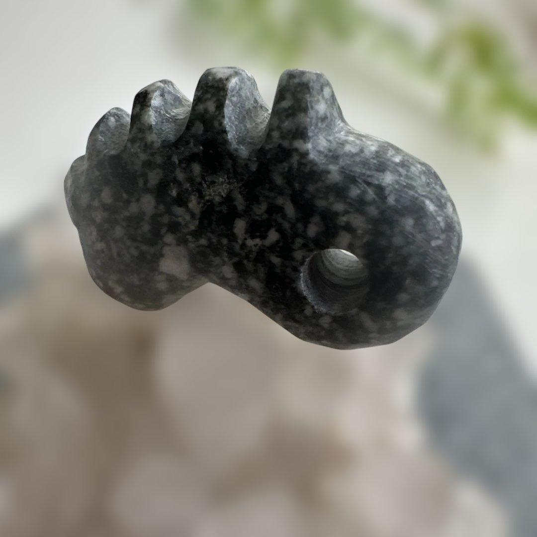 遠野の石　高波動霊石　龍神石　感謝の石　奇跡石　タテガミ勾玉　一ノ型