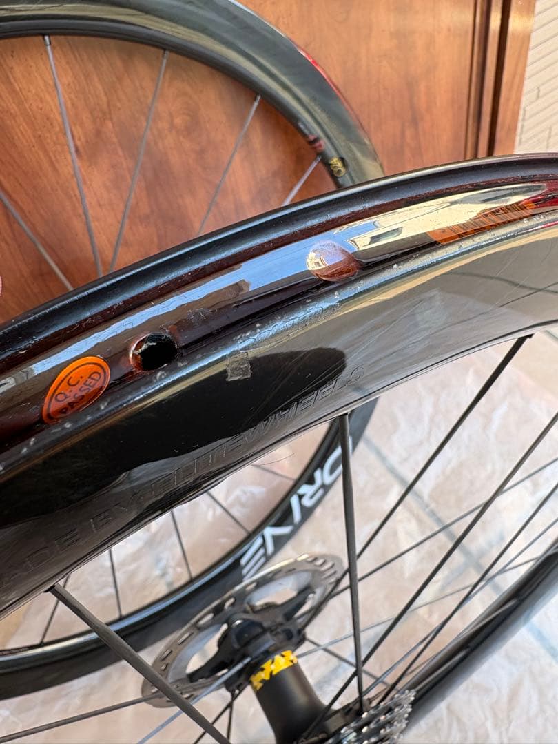 ELITEWHEELS DRIVE 45Dカーボンホイール