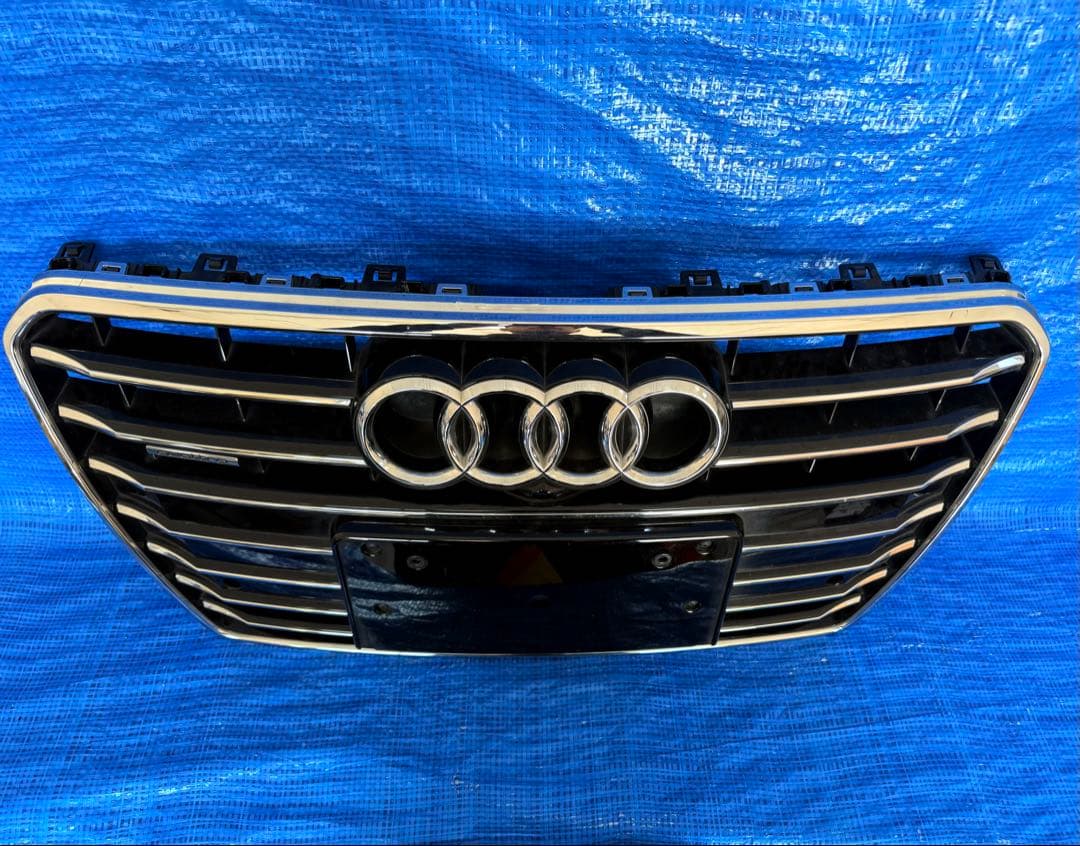 Audi A7 4G8 純正フロントグリル