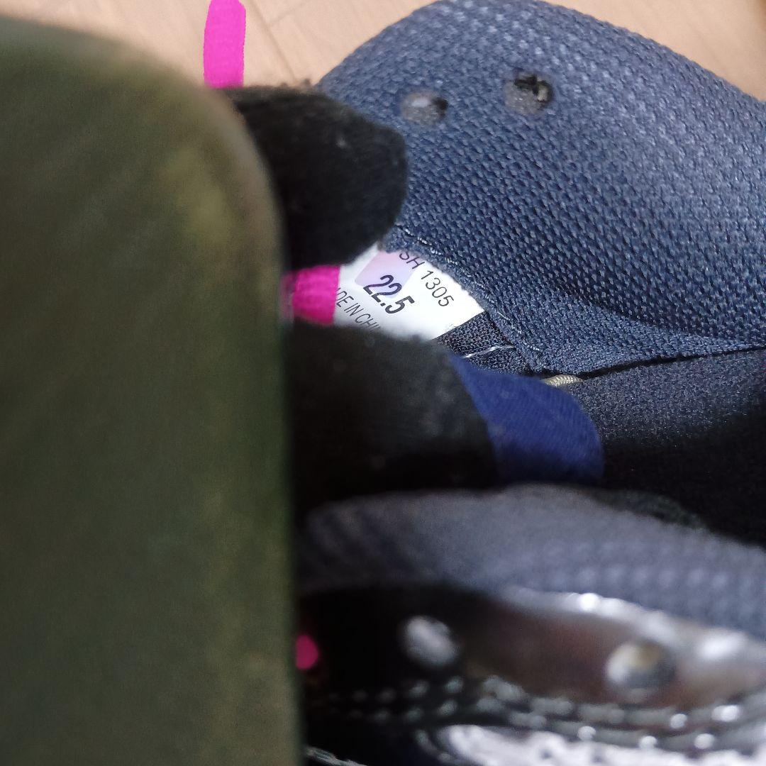 【極美品】YONEX power cushion 65SF 22.5cm【廃盤】