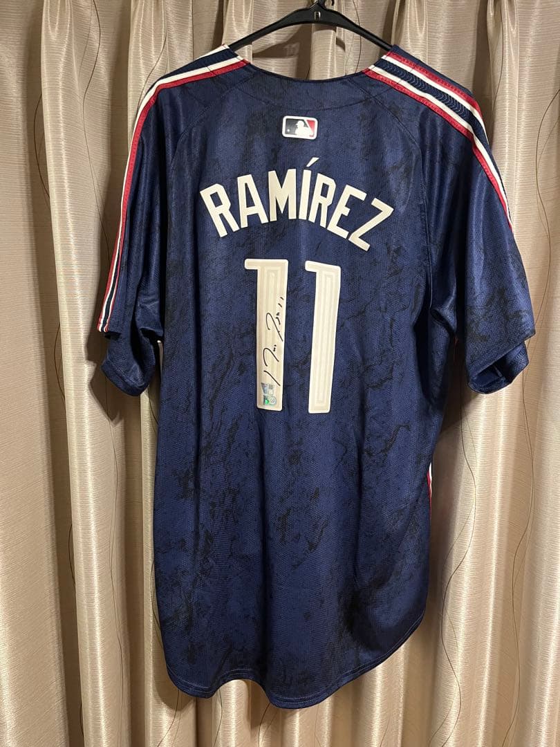 【希少】ガーディアンズ　ホセ・ラミレス直筆サイン　ユニフォーム