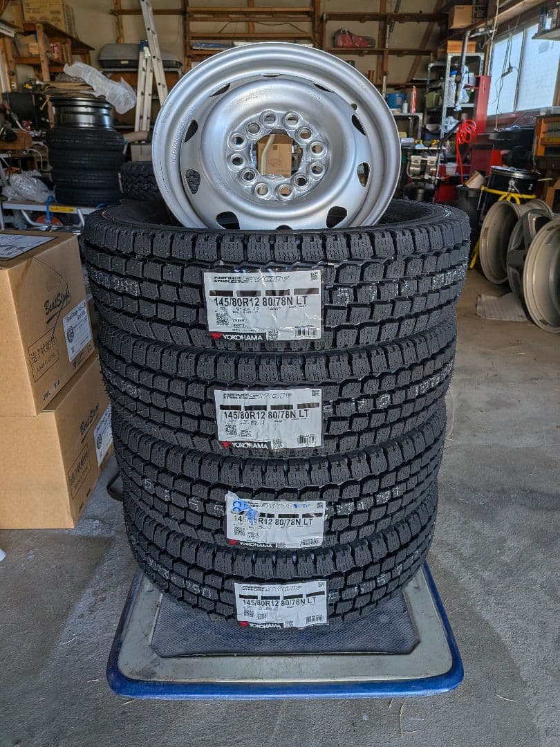 イキイキする毎日　1/2 145/80R12マルチ中古スチール＋新品ヨコハ