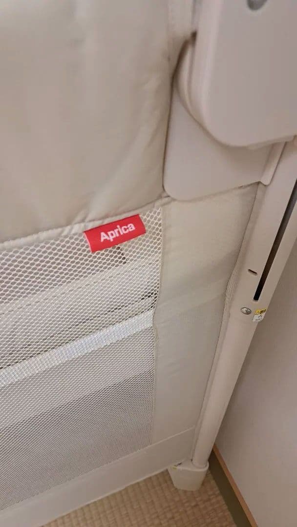 Aprica ベビーベッド　ココネルエアー　ミルクホワイト