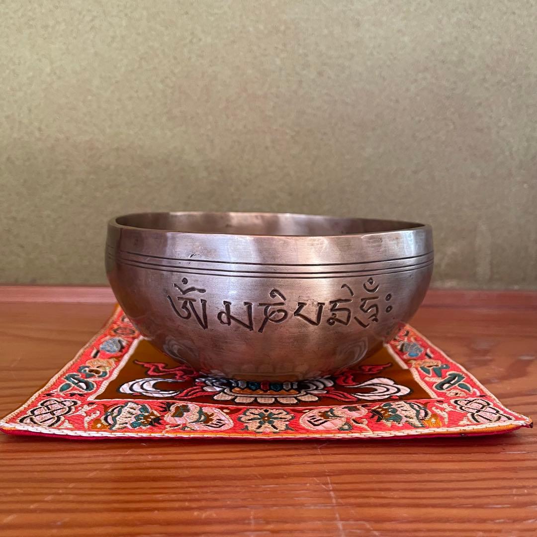 フルムーン製作 チベタンシンギングボウル｜オム・マニ・ペメ・フム