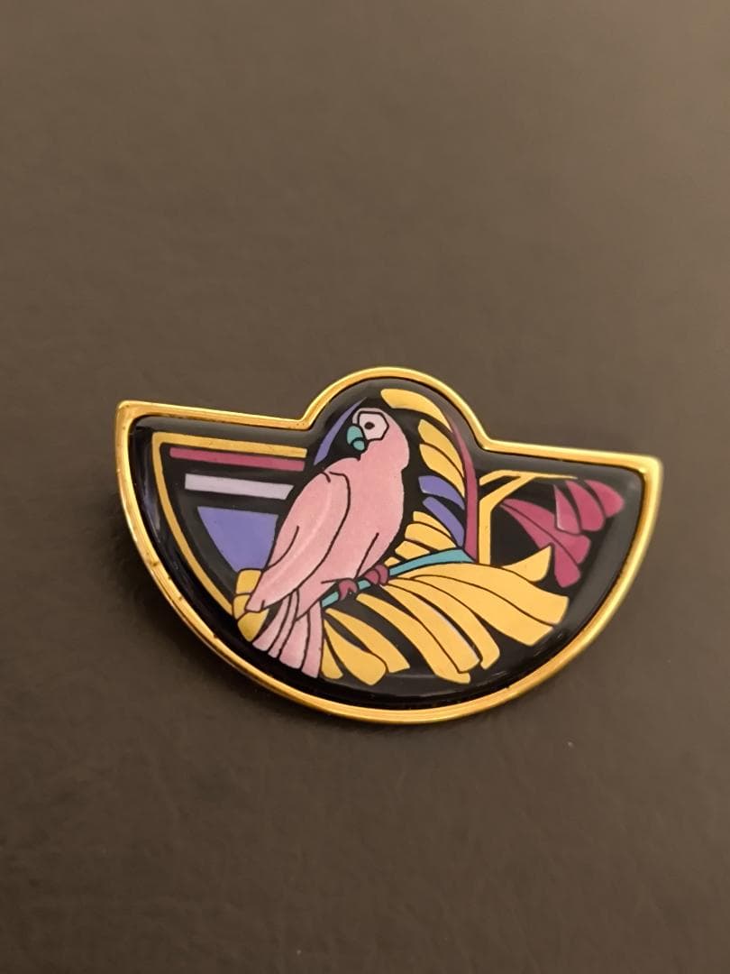 MICHAELA FREY ピンク系のオウム 鳥 ブローチ ミカエラフレイ