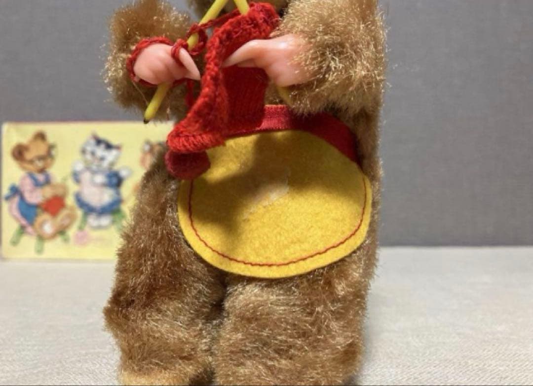 アンティーク ヴィンテージ ドイツ　ゼンマイおもちゃ 編み物をするクマ