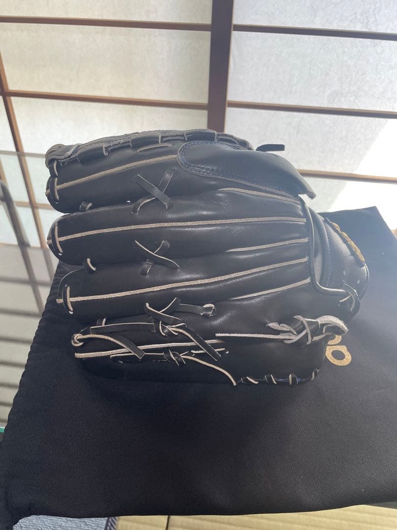 adidas 黒 レザーグローブ 硬式用
