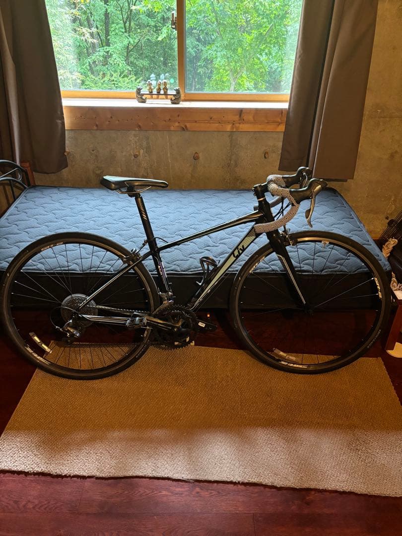 Giant Liv Avail ブラック/ブルー ロードバイク