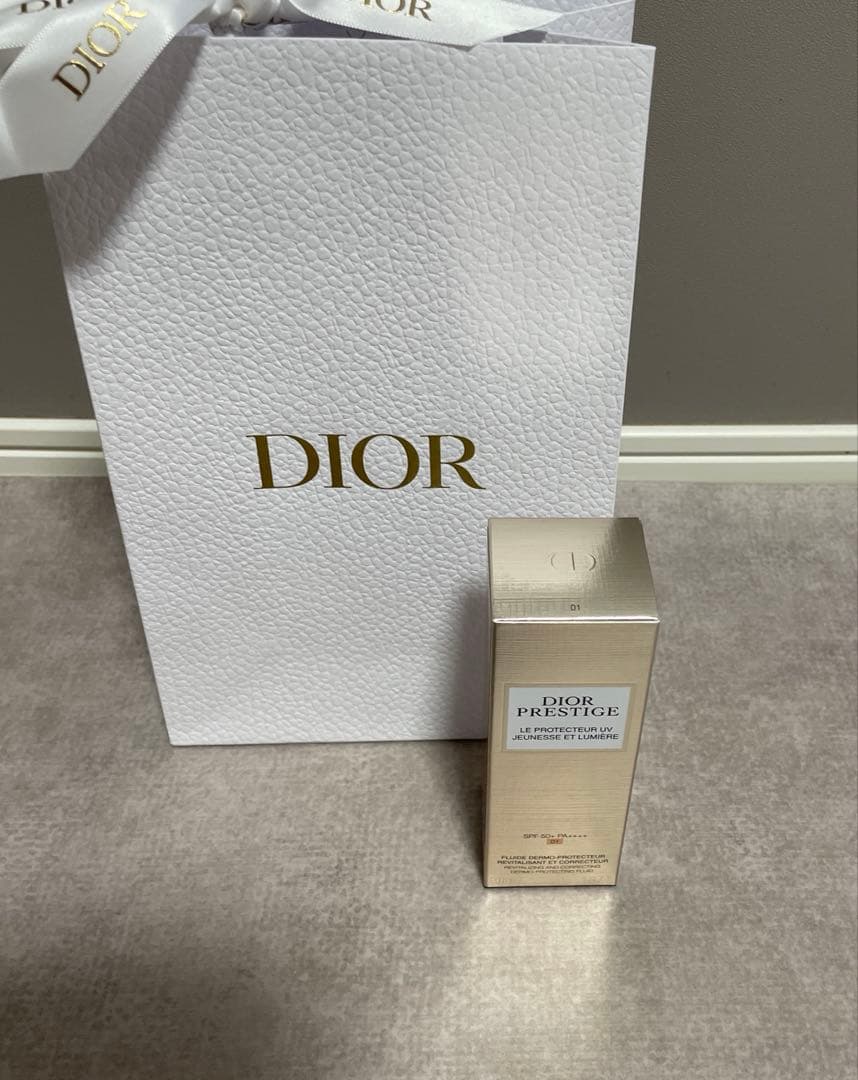 shopiʕ•̫͡•ʔさま専用　プレステージホワイトル　プロテクターUV ルミエール