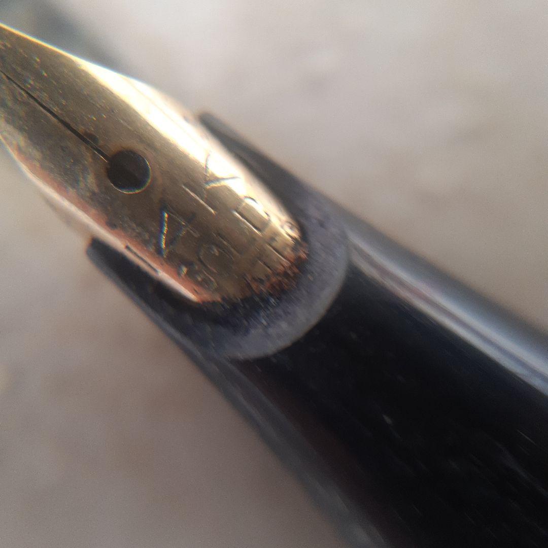 万年筆 4本セット 黒と金 ペン先 K14刻印あり